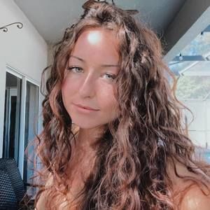 Meet your Posher, Zoe